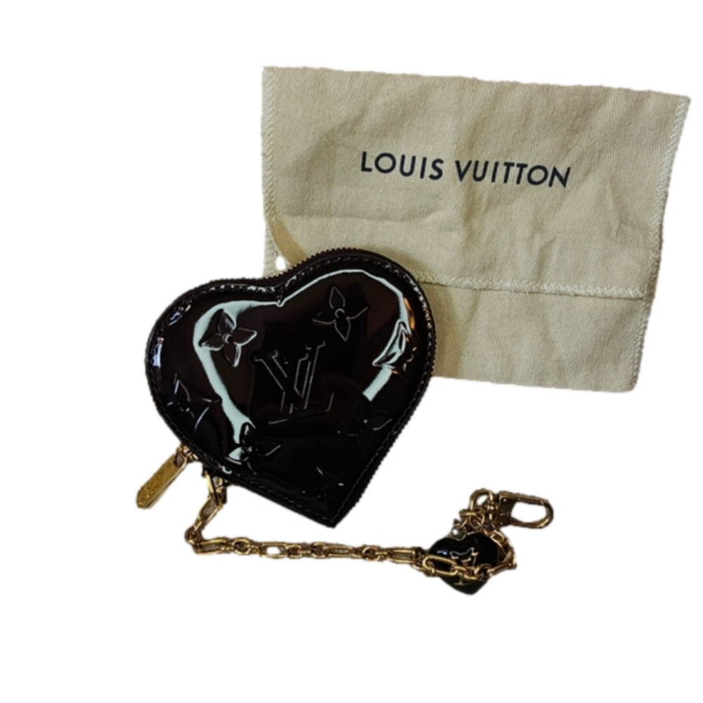 Louis Vuitton Vernis Purple Patent Leather Heart Coin purse